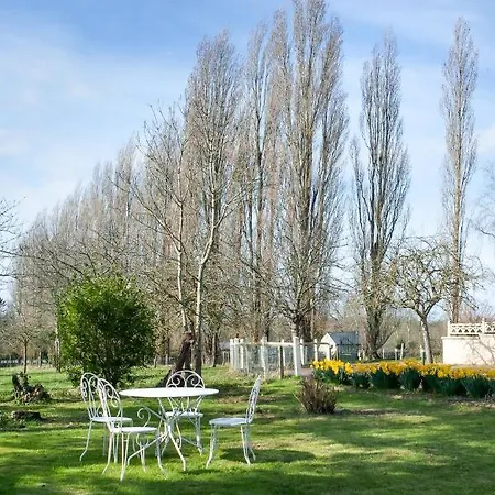 Ferme Des Goupillieres Bed and Breakfast Maisons (Calvados)
