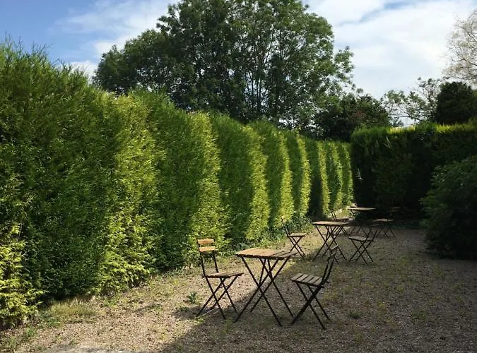 Ferme Des Goupillieres 住宿加早餐酒店 Maisons (Calvados)