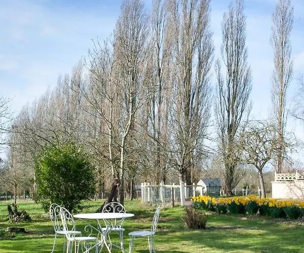 Ferme Des Goupillieres 住宿加早餐酒店 Maisons (Calvados)